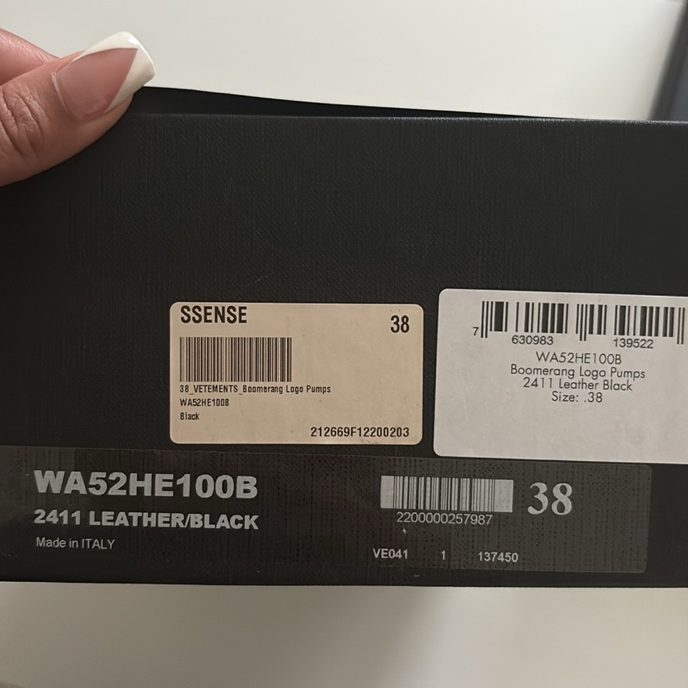 Vetements 🖤🐼✔️boomerang logo pumps sz 38 black and white - Picture 9 of 10